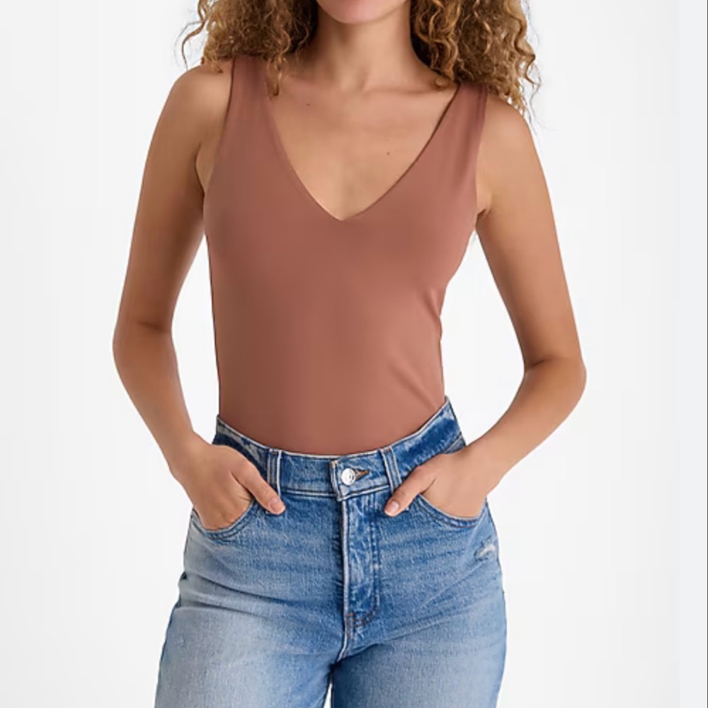 Express V-neck Tank